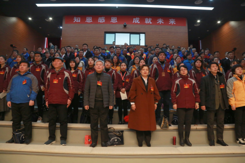 安博线上平台,安博（中国）2019年度工作动员大会---舞蹈《花开树恩》